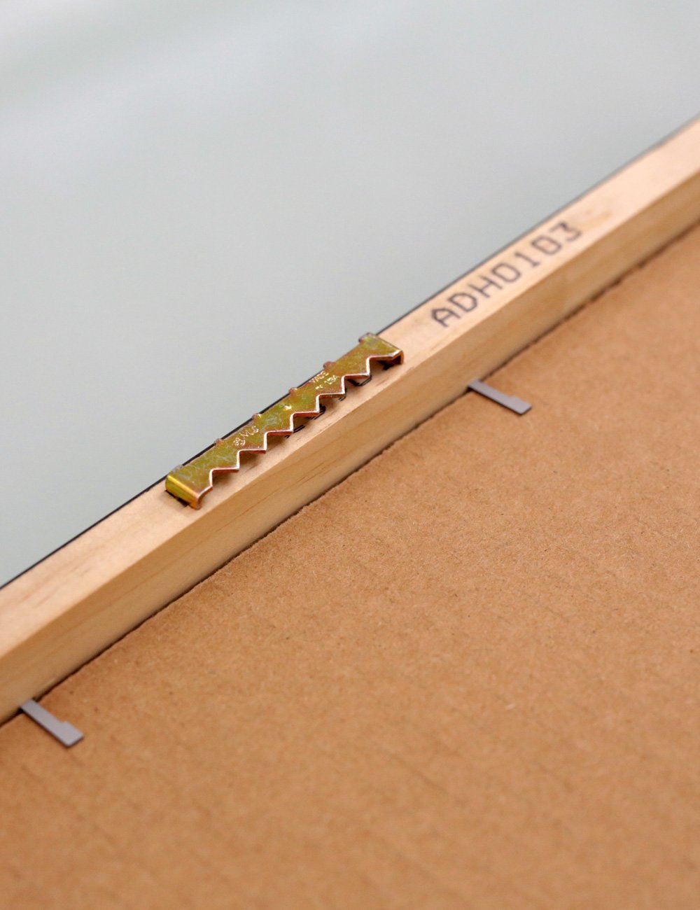 poster frame hanging hardware